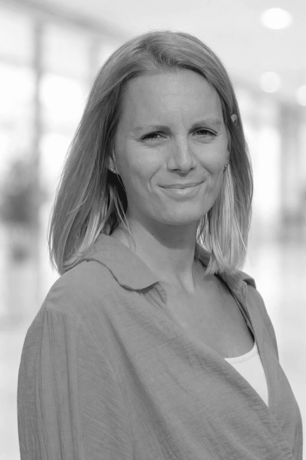 Manon Gur_grey
