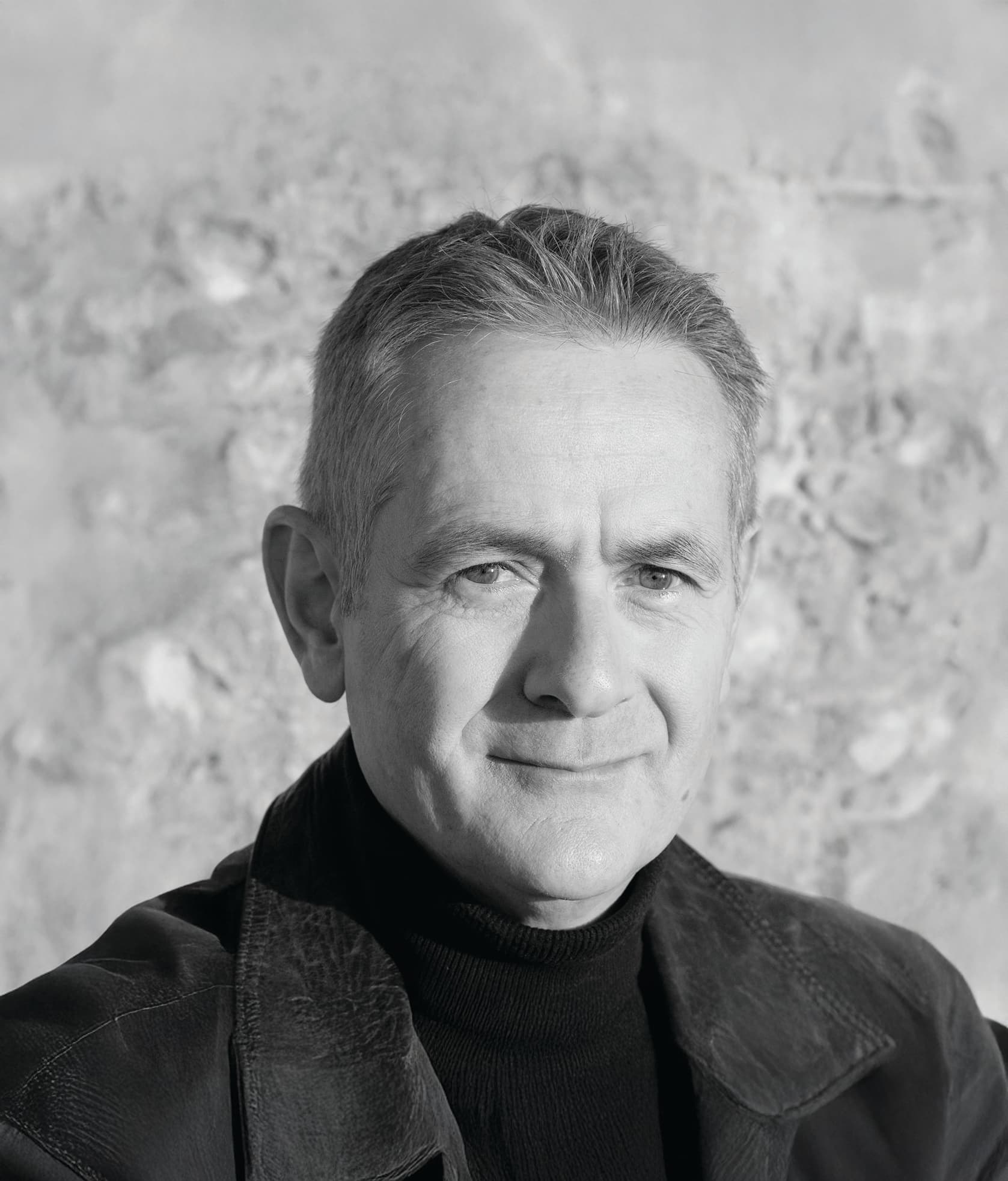 Tony-Sloman-Headshot grey